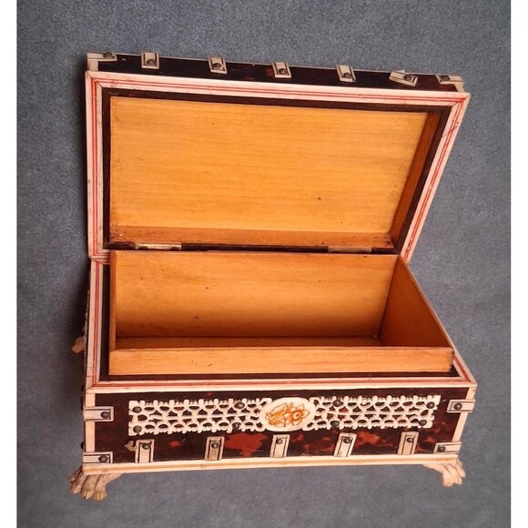 Vintage Vizagapatam Box Faux Tortoiseshell Carved Painted - Picture 8 of 10
